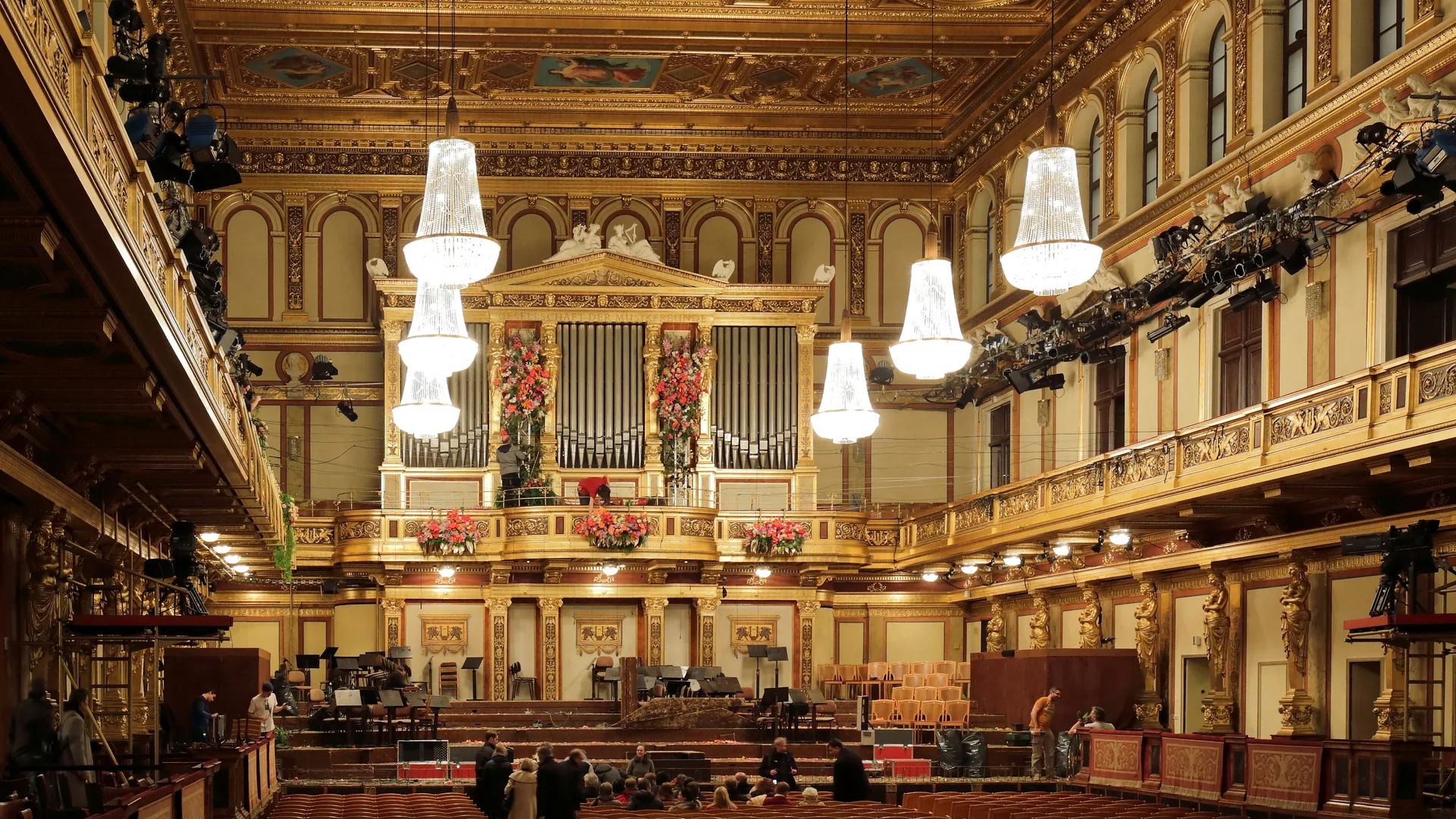 The gilded Golden Hall (Goldener Saal) of the Vienna Musikverein, its ornate ceiling, caryatids and rows of seating lit for a concert